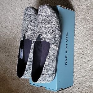 Toms Shoes